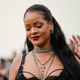 Image for article titled What's the Deal With Rihanna Casually Wearing a Diamond on Her Left Hand?